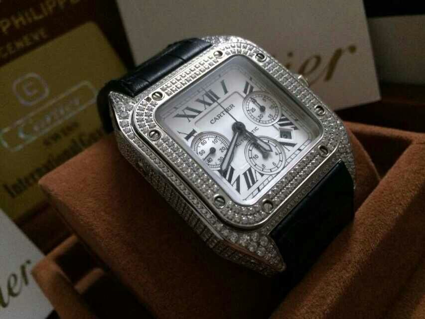   视频解析  V6厂出品卡地亚山度士W20090X8满钻土豪款腕表 / 卡地亚山度士满钻土豪款