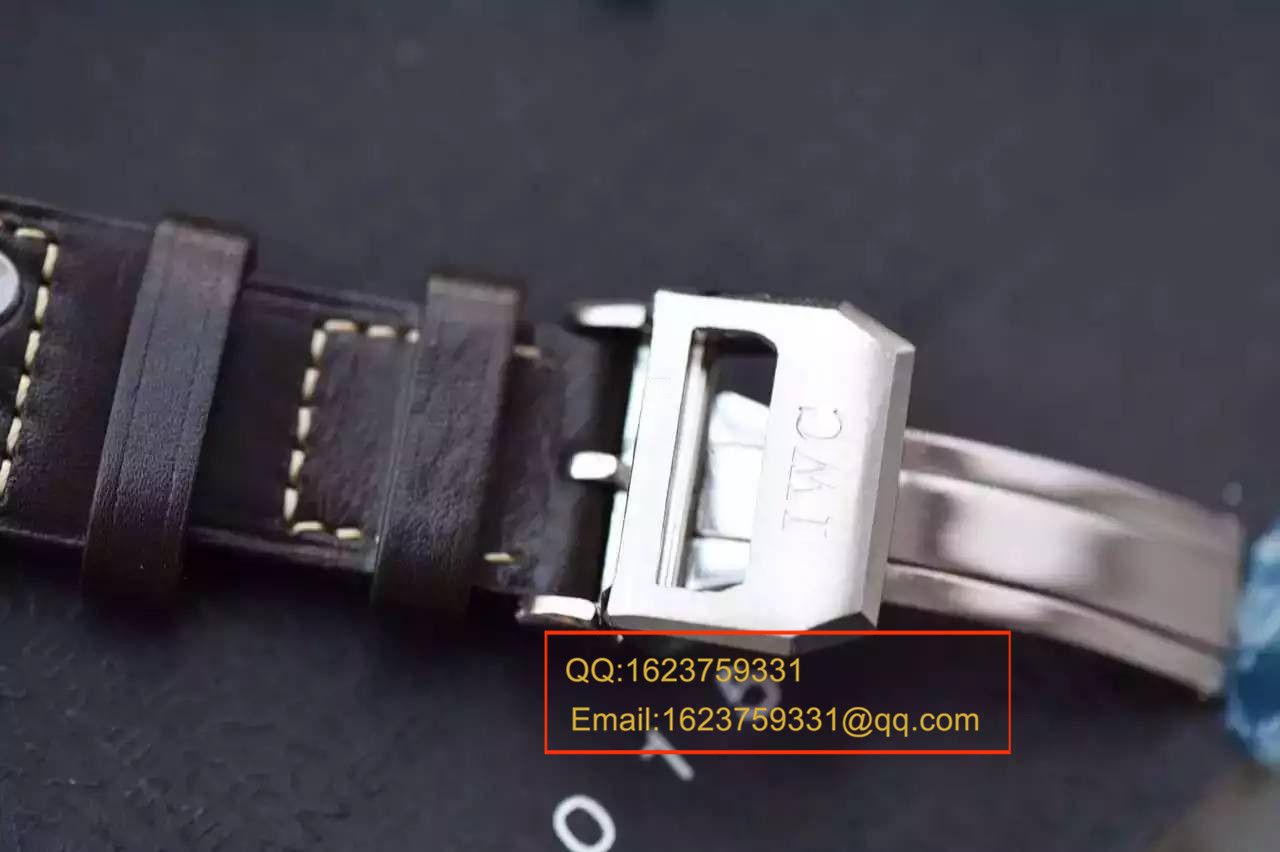   YL  万国大型飞行员腕表“小王子”特别版系列手表IW500908 / WAH124