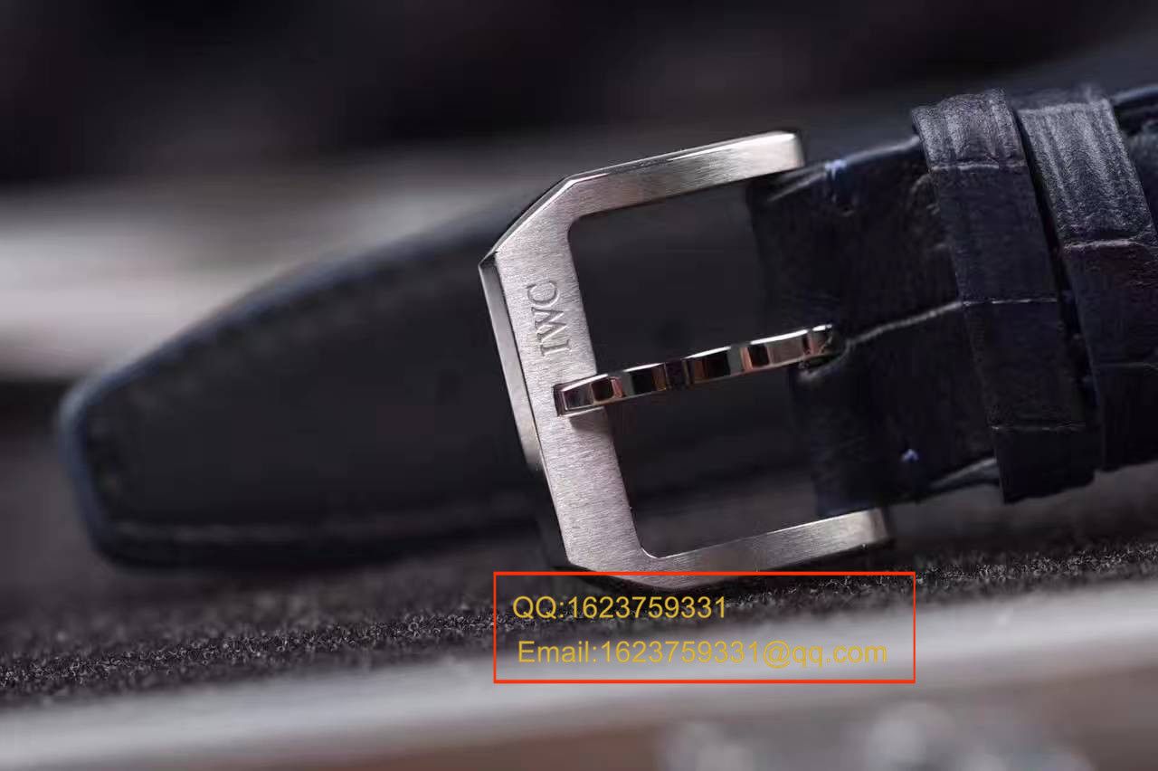   N厂万国工程师劳伦斯特别版IW323310腕表 / WG114