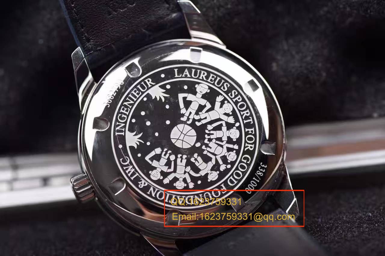   N厂万国工程师劳伦斯特别版IW323310腕表 / WG114