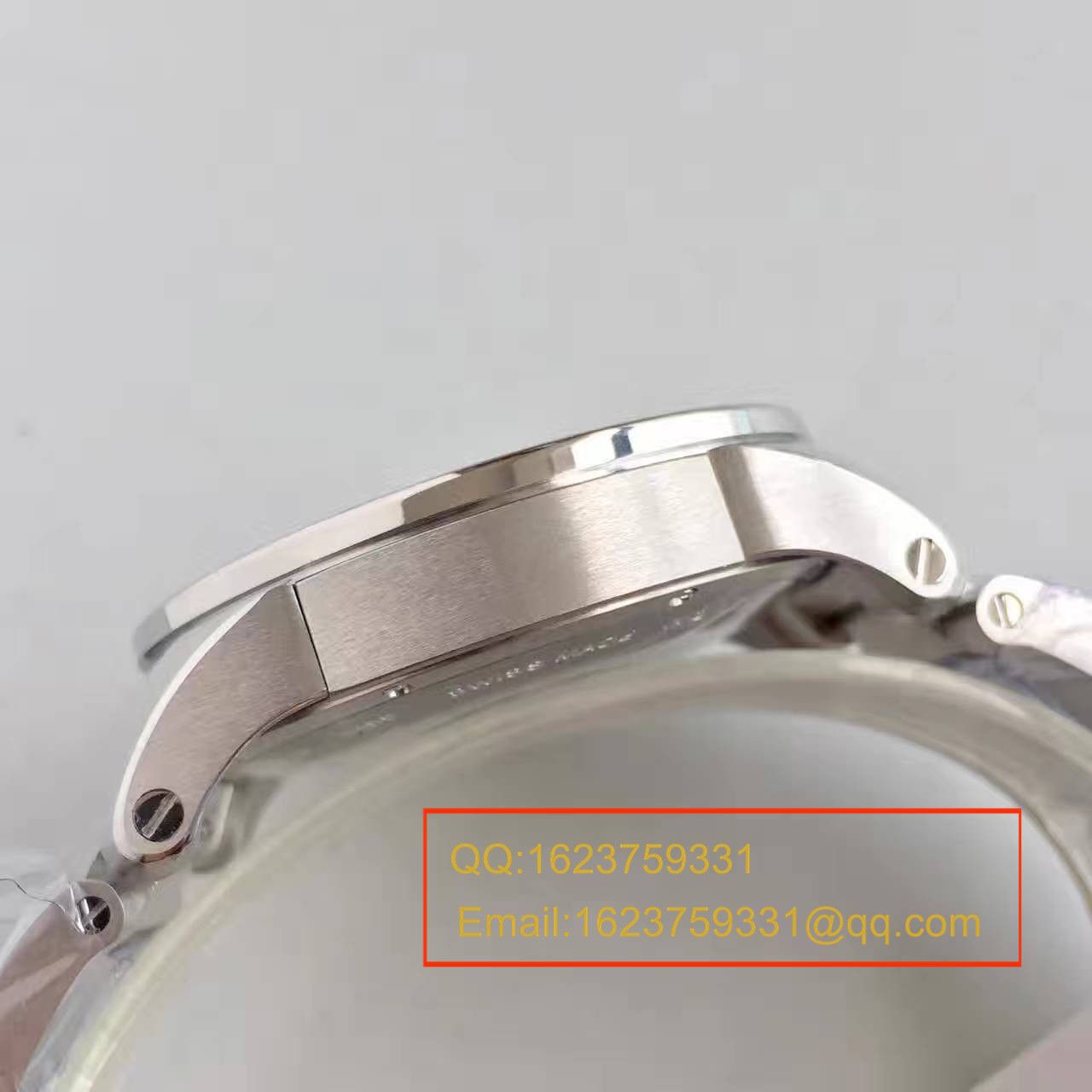   JF厂卡地亚 CALIBRE DE CARTIER 系列 W7100016 腕表 精钢表带 / KDY024