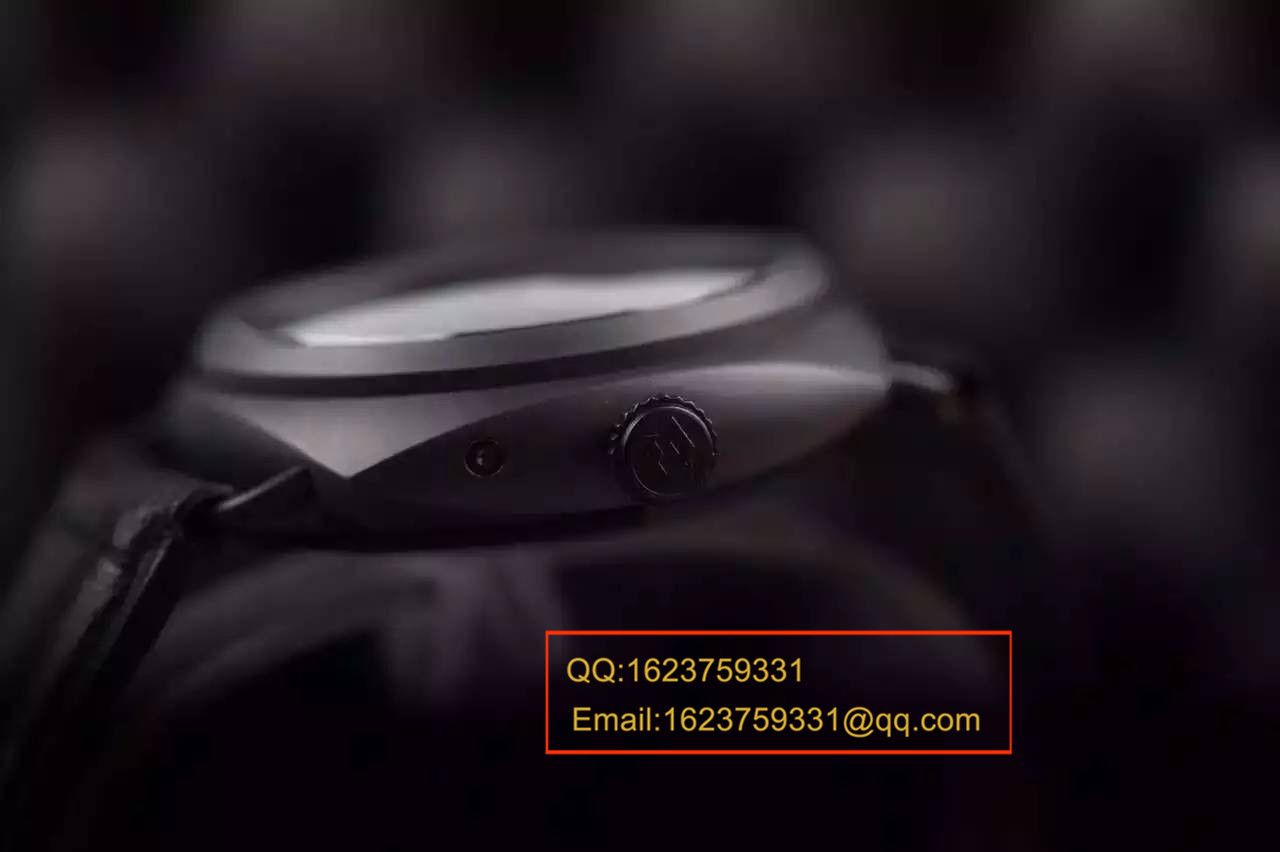 视频评测KW  沛纳海RADIOMIR系列PAM 00384全陶瓷腕表 / PAM00384