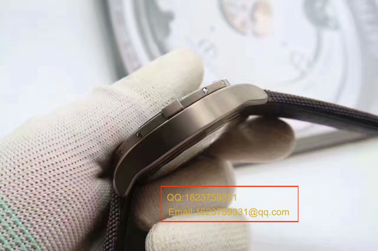 GF百年灵复仇者系列E1338310/M534/253S/E20DSA.2腕表 / BLBA073.1