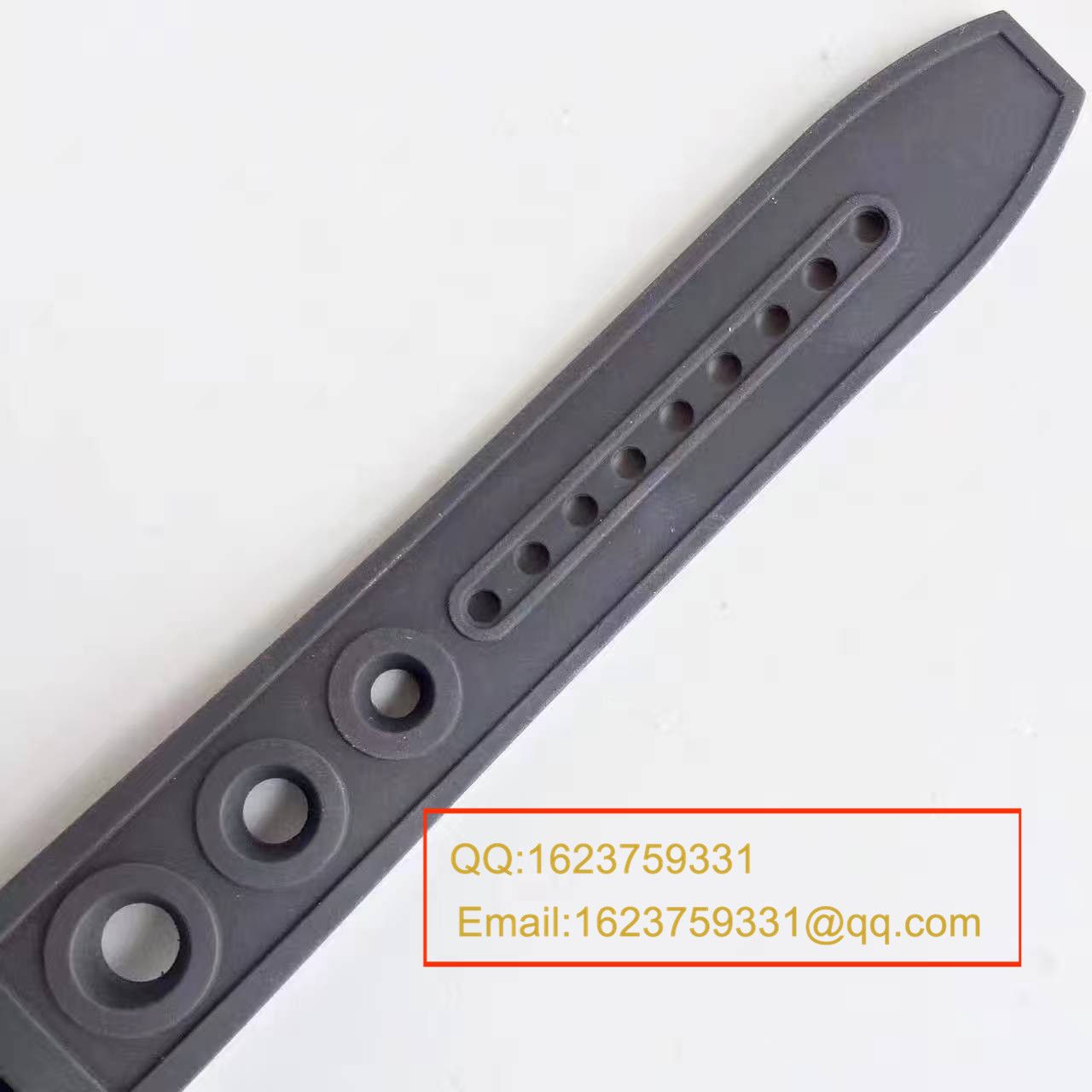   GF游泳神器  百年灵复仇者深潜海狼腕表系列 A1733010/BA05腕表 / BL008