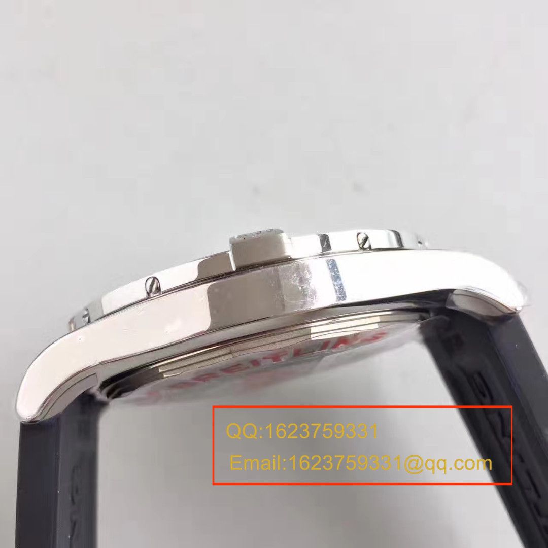   GF厂百年灵 复仇者二代世界时间系列A3239011/BC34/170A腕表 / BL010