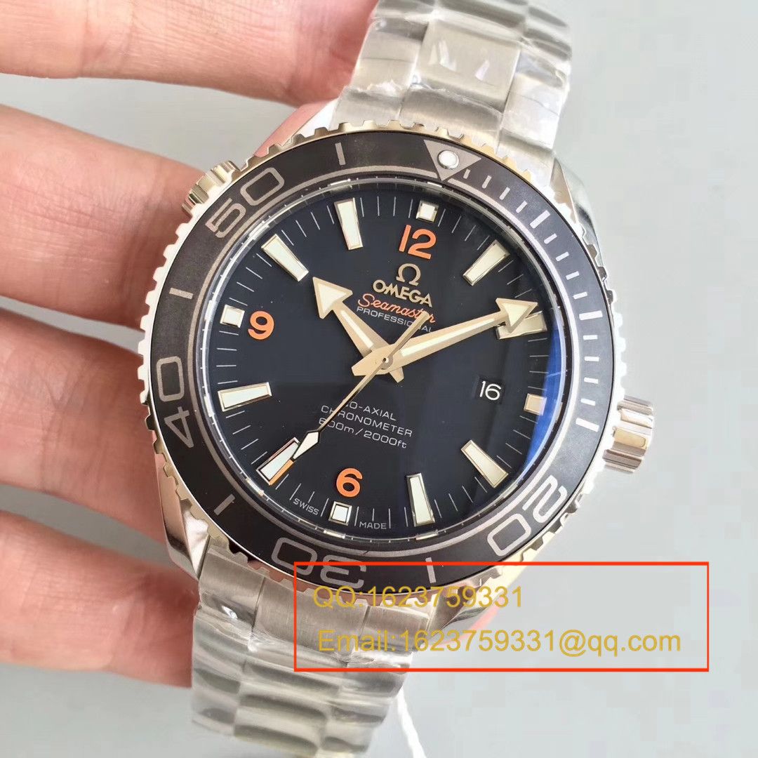  OM  欧米茄海马系列海洋宇宙600米232.30.46.21.01.003腕表 / M166B