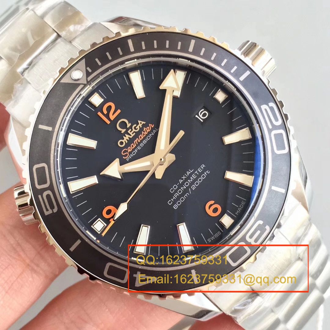   OM  欧米茄海马系列海洋宇宙600米232.30.46.21.01.003腕表 / M166B
