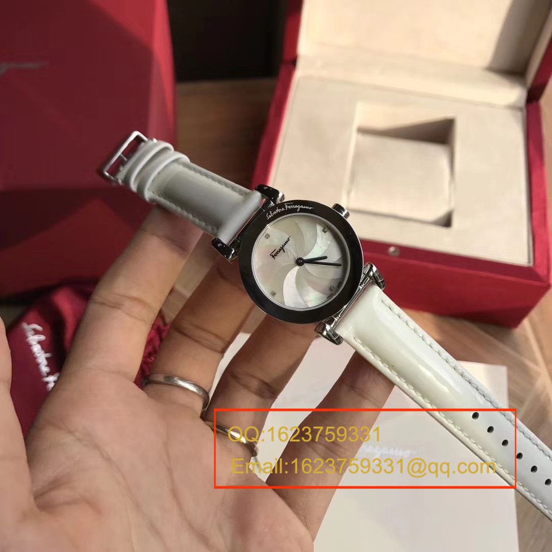   香港原单 支持专柜验货  硬货！菲拉格慕F50石英女表 / 菲拉格慕AC02