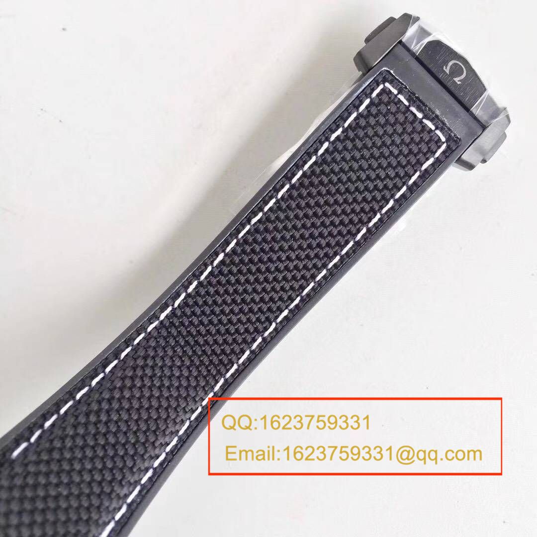   JH  欧米茄海马系列215.92.46.22.01.002男表 / M223
