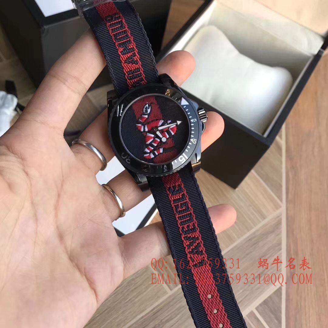   香港原单 支持专柜验货  Original Gucci 古驰新款刺绣款Le Marché des Merveilles系列男表 / 