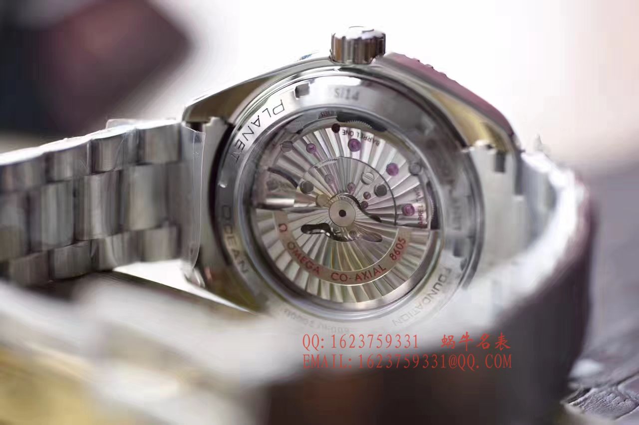  KW高欧米茄海马海洋宇宙600米腕表系列232.30.44.22.01.002GMT腕表 / M045