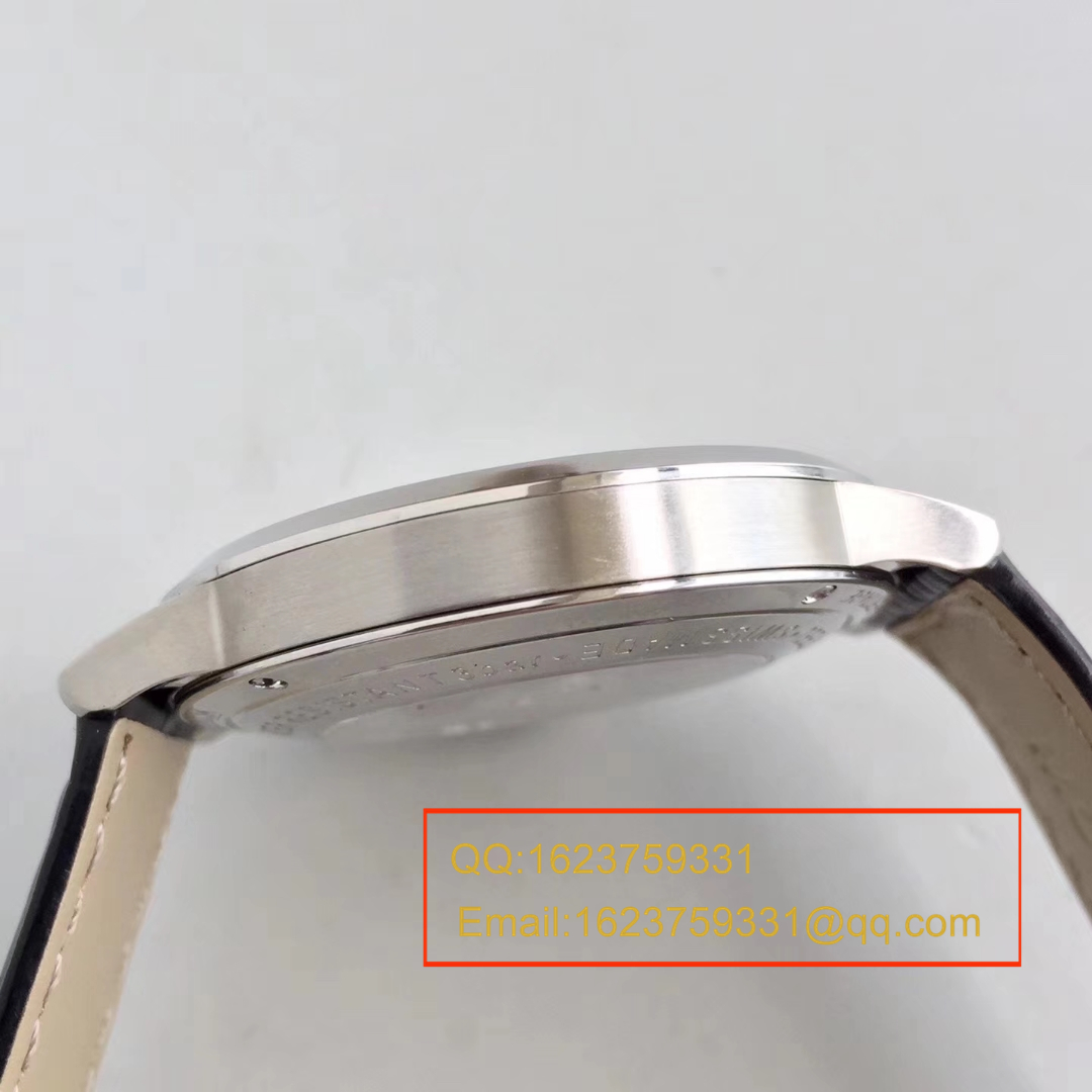   ER  万宝龙HERITAGE SPIRIT系列U0111622 / U0111624《玫瑰金壳》腕表 / MBAI13