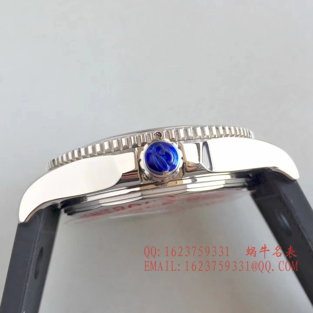 GF百年灵超级海洋系列A17392D8|C910|228S|A20SS.1腕表 / BL060