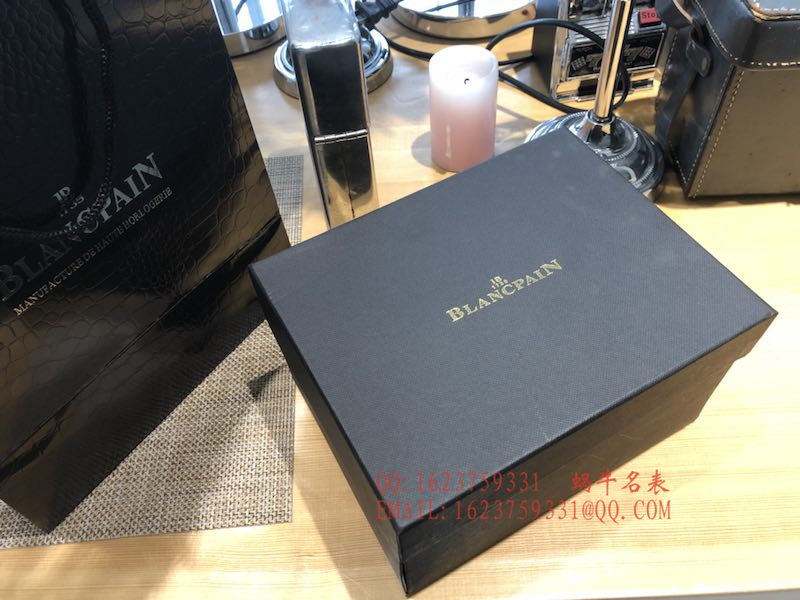 视频评测ZF  宝珀Blancpain 五十噚超薄机芯系列 5015D-1140-52B蓝面腕表 / BP035
