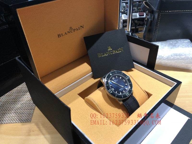 视频评测ZF  宝珀Blancpain 五十噚超薄机芯系列 5015D-1140-52B蓝面腕表 / BP035