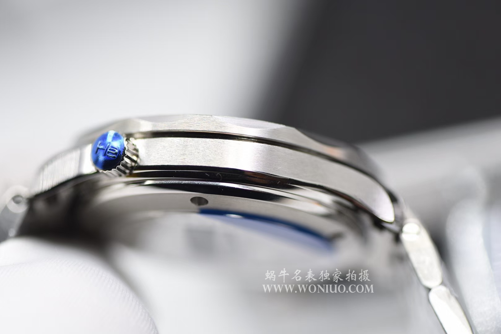   MK厂欧米茄海马系列海洋宇宙300米212.30.41.20.03.001腕表 / M282