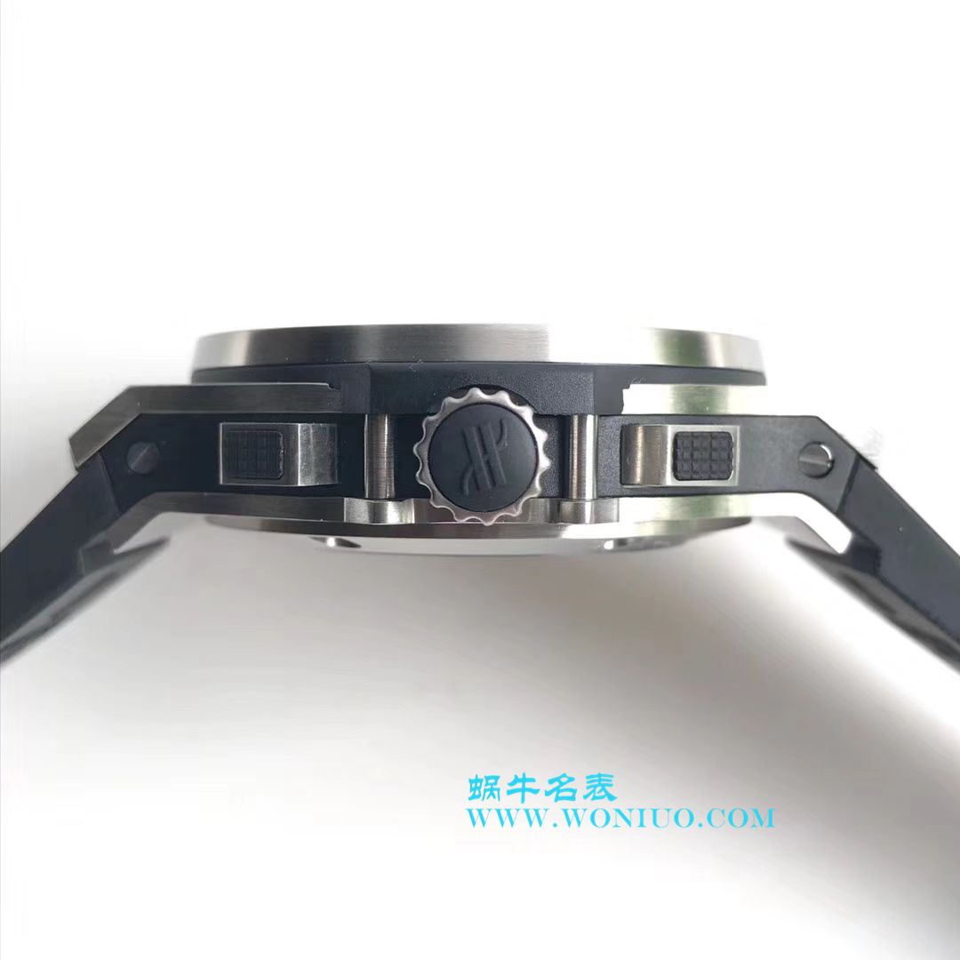   V6  宇舶系列301.SX.1170.RX腕表 / YUB011