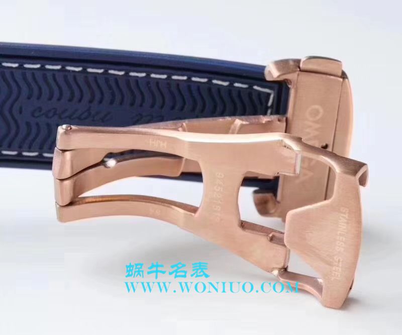   OM  欧米茄海马海洋宇宙600米腕表系列215.23.46.51.03.001腕表 / M230