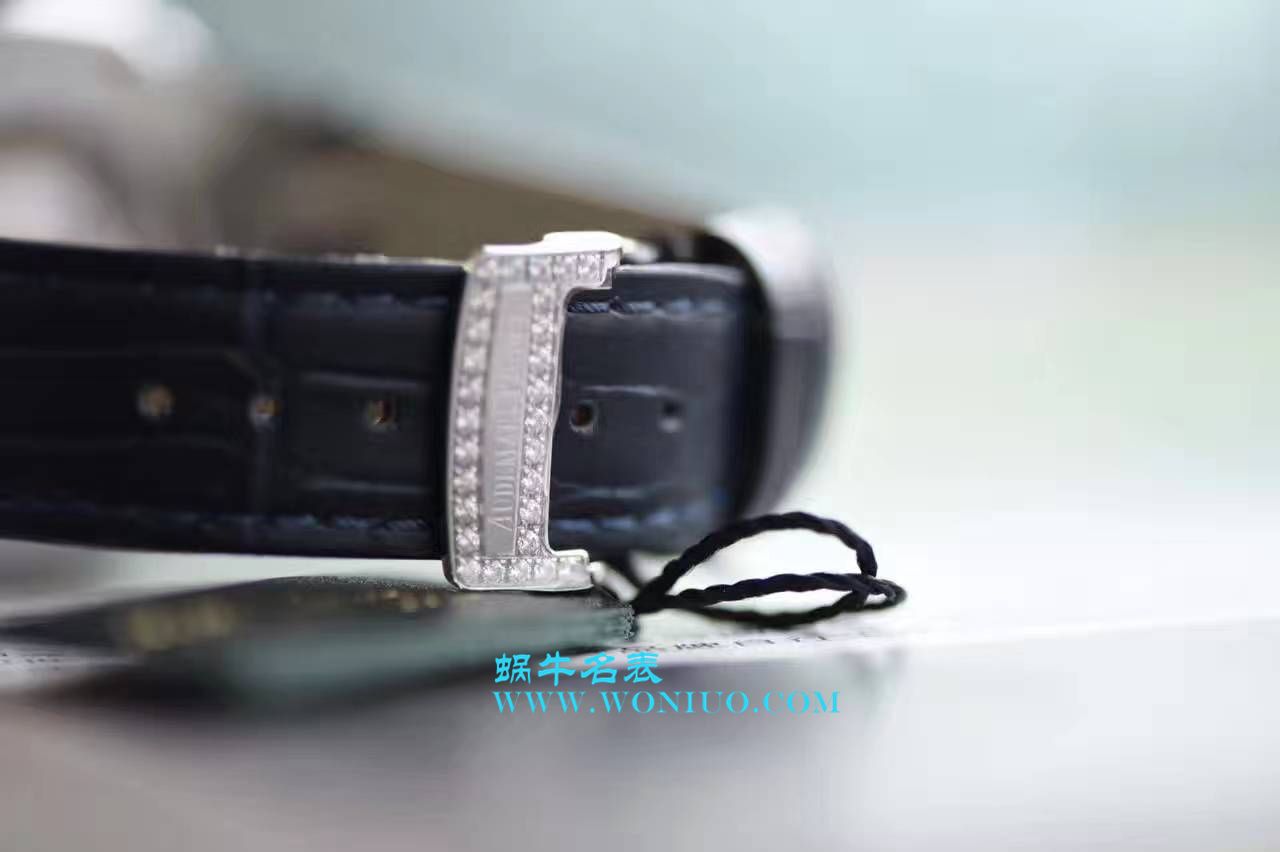 视频评测JF厂爱彼满天星皇家橡树系列15452BC.ZZ.D019CR.01，15402OR.ZZ.D003CR.01男女通用满钻腕表 / AP108