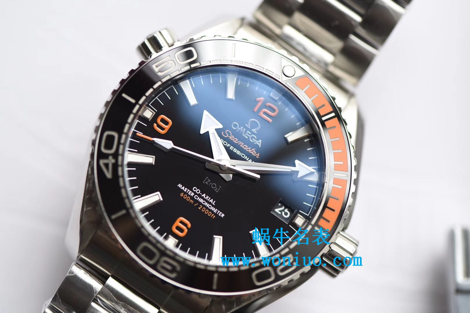   全网首发‼️3S超级海洋宇宙黑橙圈  欧米茄Seamaster海洋宇宙600米215.30.44.21.01.002腕表 / M322