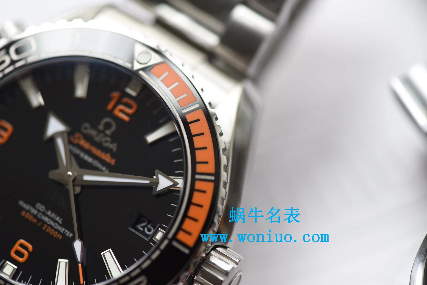   全网首发‼️3S超级海洋宇宙黑橙圈  欧米茄Seamaster海洋宇宙600米215.30.44.21.01.002腕表 / M322