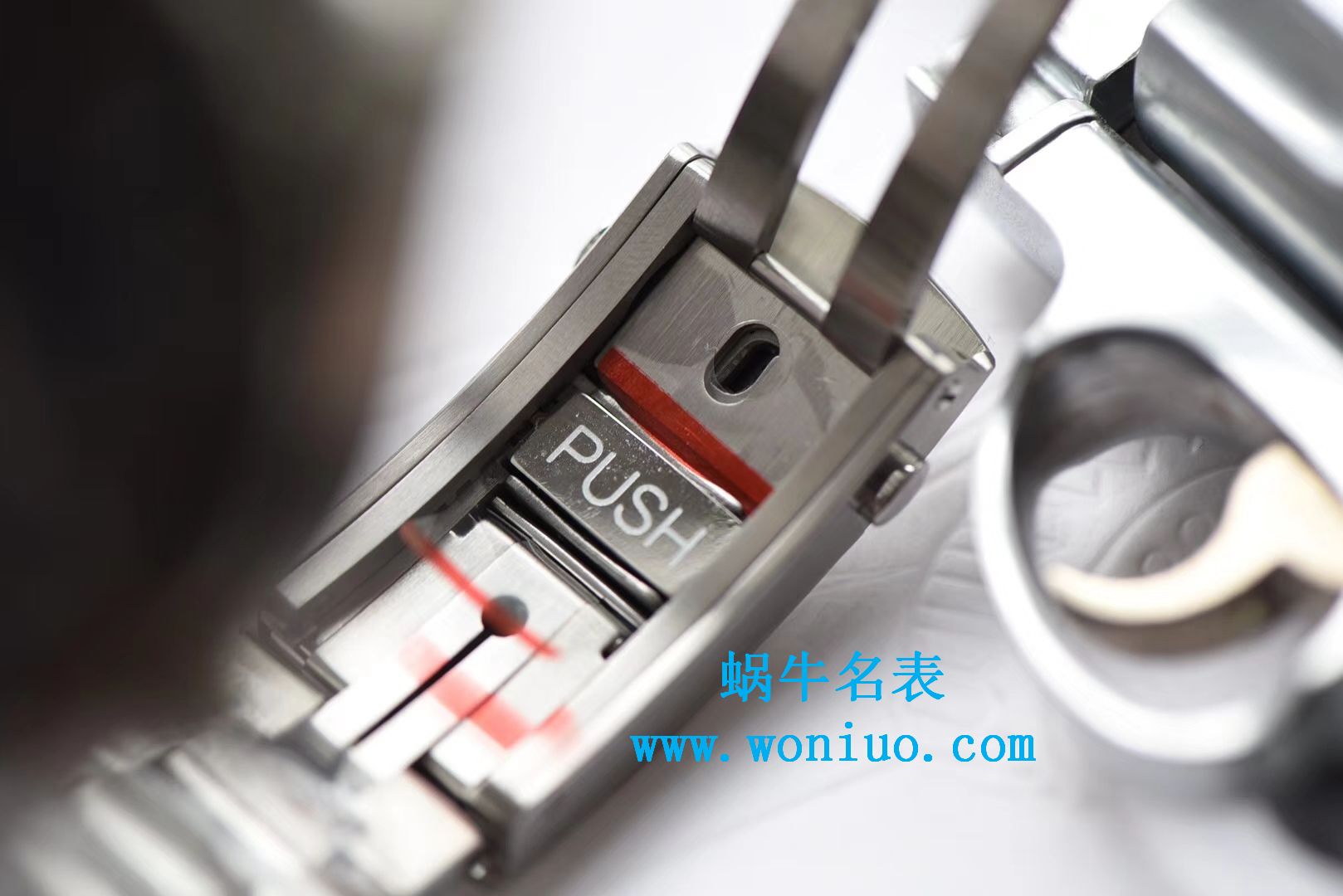   全网首发‼️3S超级海洋宇宙黑橙圈  欧米茄Seamaster海洋宇宙600米215.30.44.21.01.002腕表 / M322