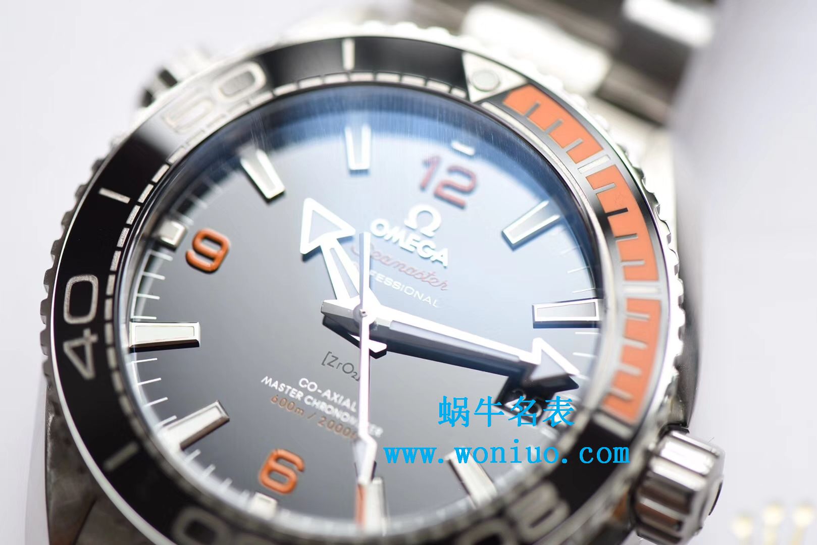  全网首发‼️3S超级海洋宇宙黑橙圈  欧米茄Seamaster海洋宇宙600米215.30.44.21.01.002腕表 / M322