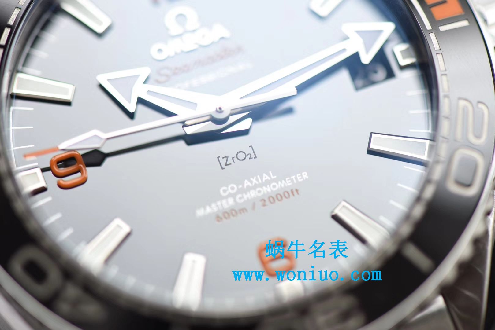   全网首发‼️3S超级海洋宇宙黑橙圈  欧米茄Seamaster海洋宇宙600米215.30.44.21.01.002腕表 / M322
