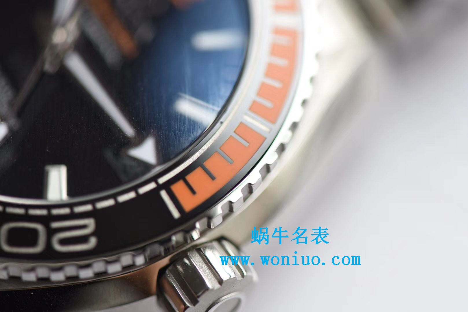   全网首发‼️3S超级海洋宇宙黑橙圈  欧米茄Seamaster海洋宇宙600米215.30.44.21.01.002腕表 / M322
