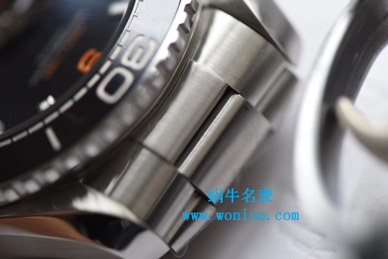   全网首发‼️3S超级海洋宇宙黑橙圈  欧米茄Seamaster海洋宇宙600米215.30.44.21.01.002腕表 / M322