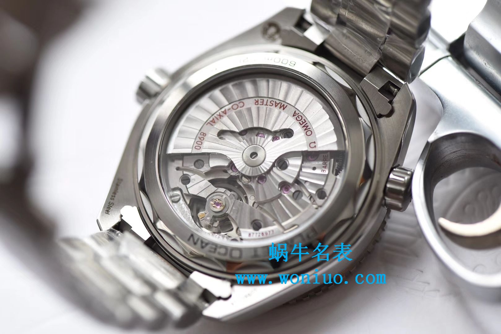   全网首发‼️3S超级海洋宇宙黑橙圈  欧米茄Seamaster海洋宇宙600米215.30.44.21.01.002腕表 / M322