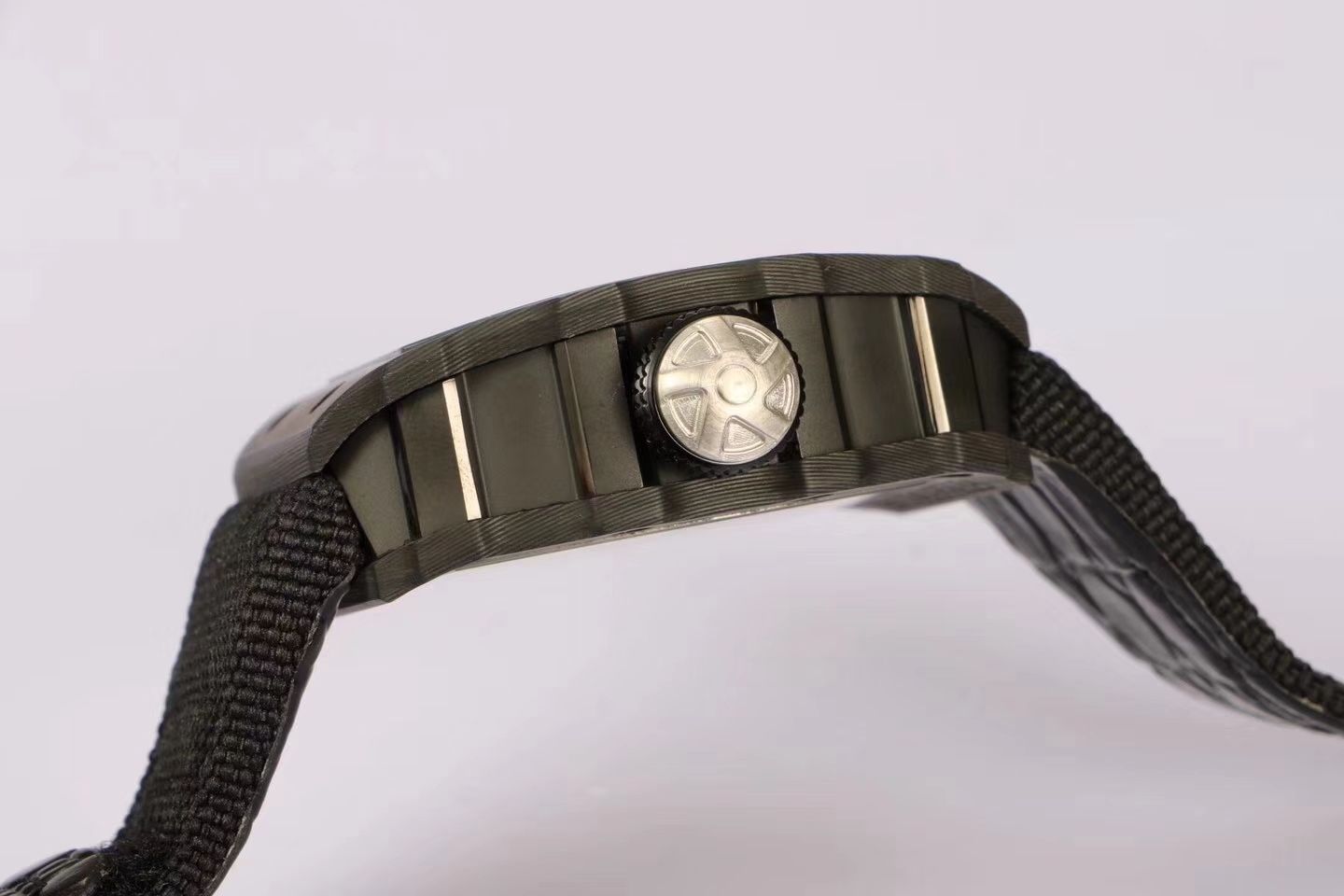   RICHARD MILLE  RM53-01 这款腕表充满动感与活力 / RM53-01