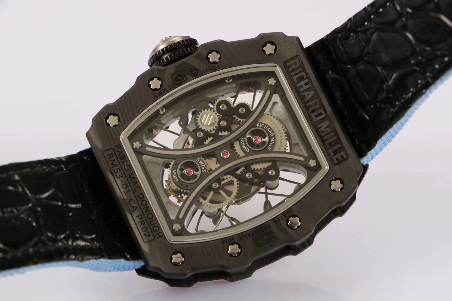   RICHARD MILLE  RM53-01 这款腕表充满动感与活力 / RM53-01