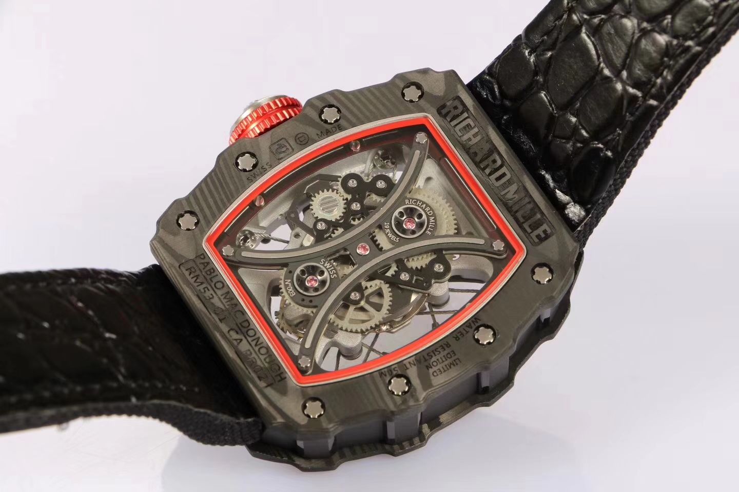   RICHARD MILLE  RM53-01 这款腕表充满动感与活力 / RM53-01