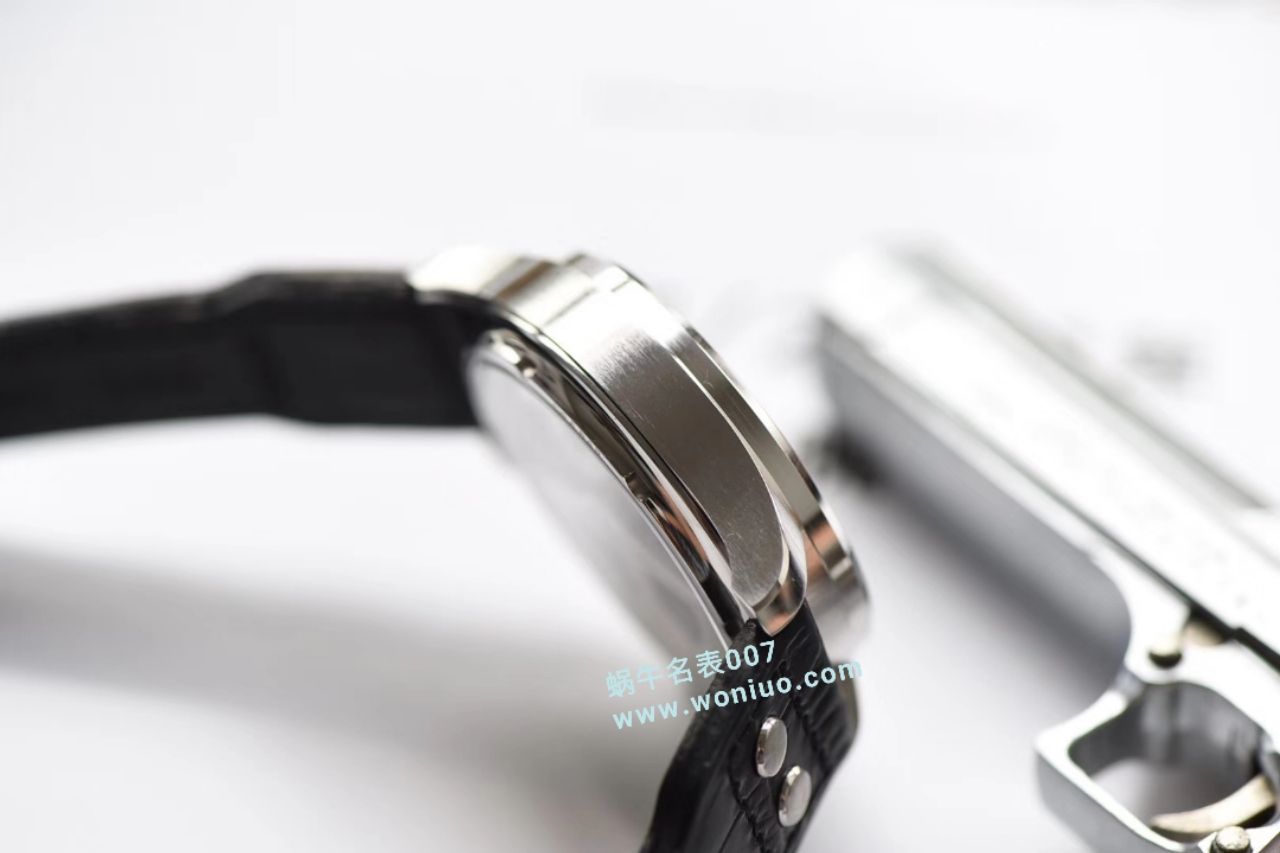   YL  IWC万国表 大型飞行员年历腕表“小王子”特别版系列IW502703腕表(小王子) / WG297