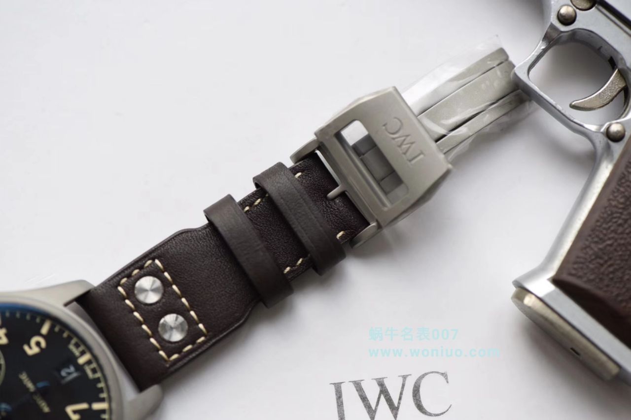 YL最新力作 腕表型号:IW501004)万国IWC这款大型飞行员传承腕表 / WG321 YL最新力作 腕表型号:IW501004)万国IWC这款大型飞行员传承腕表 / WG321