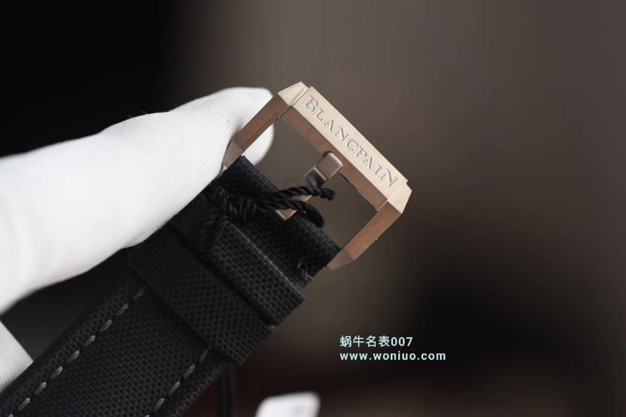   ZF  宝珀五十噚深潜器Bathyscaphe年历腕表5071-1110-B52A腕表 / BP041