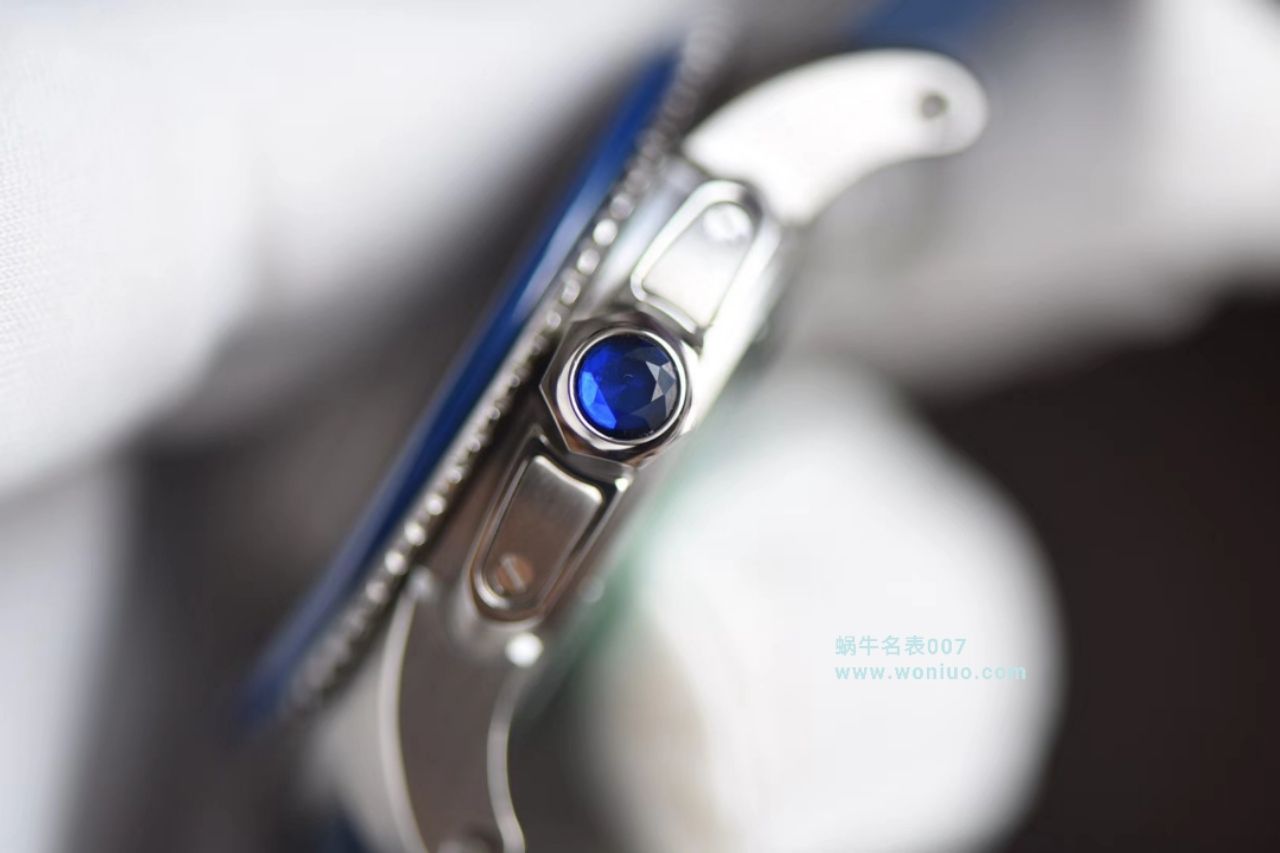   JF  卡地亚卡历博/卡利博CALIBRE DE CARTIER 系列WSCA0011腕表 / KDY091