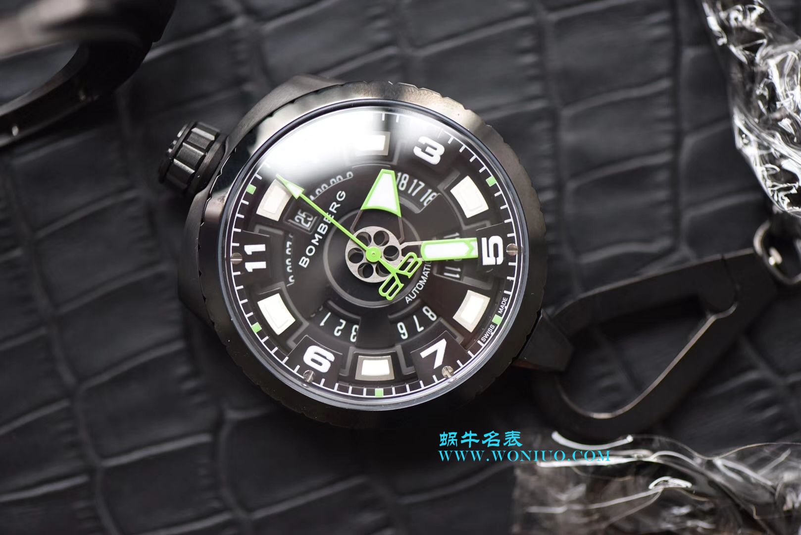 BB FACTORY 巧思之作  一表两用 奇思妙构  BBF出品BOMBERG BOLD系列腕表劲酷登场， / BB002