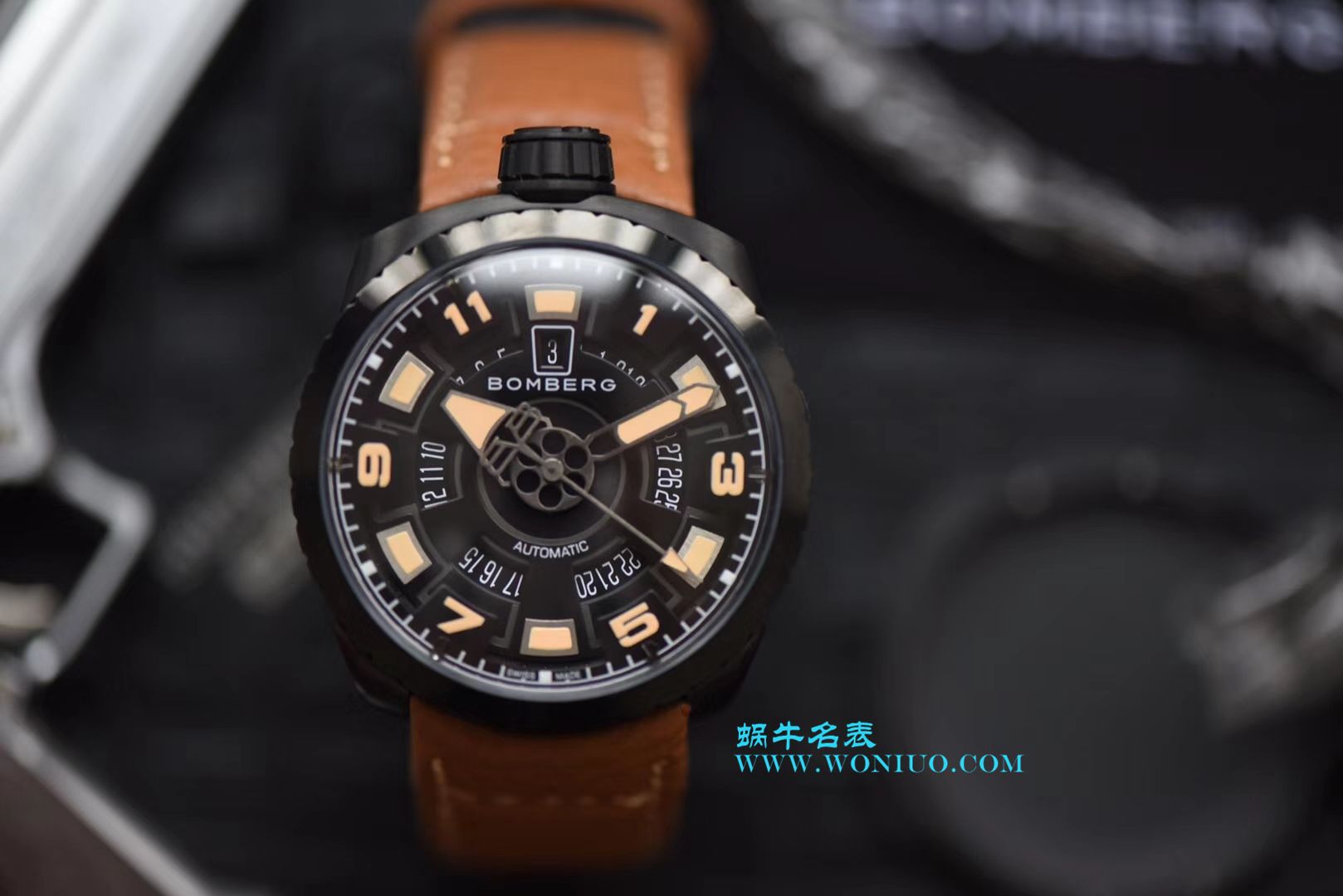 BB FACTORY 巧思之作  一表两用 奇思妙构  BBF出品BOMBERG BOLD系列腕表劲酷登场， / BB002