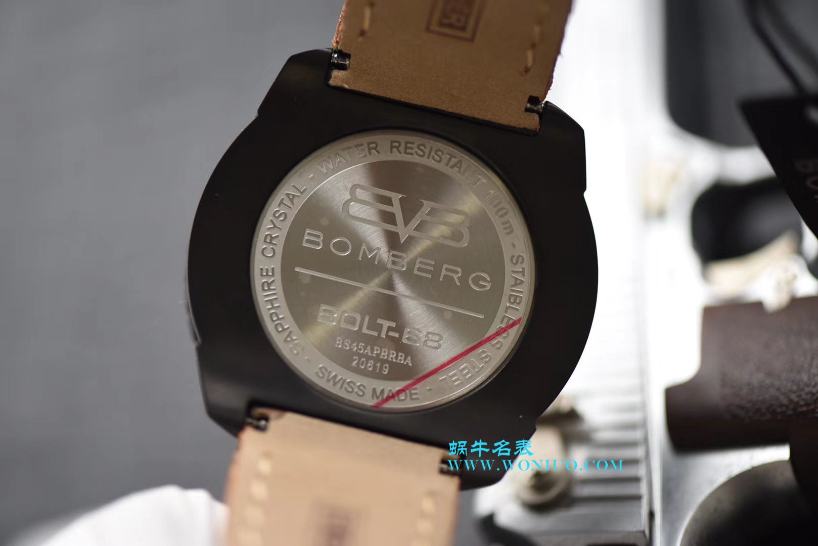 BB FACTORY 巧思之作  一表两用 奇思妙构  BBF出品BOMBERG BOLD系列腕表劲酷登场， / BB002