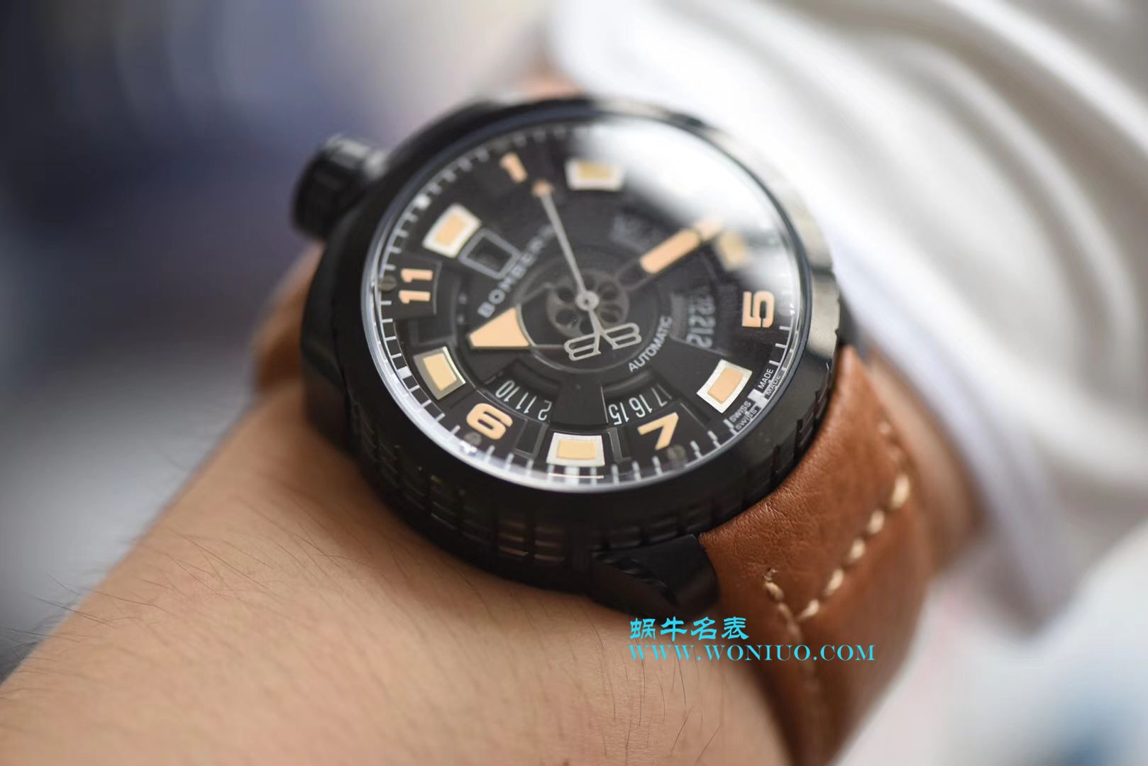 BB FACTORY 巧思之作  一表两用 奇思妙构  BBF出品BOMBERG BOLD系列腕表劲酷登场， / BB002