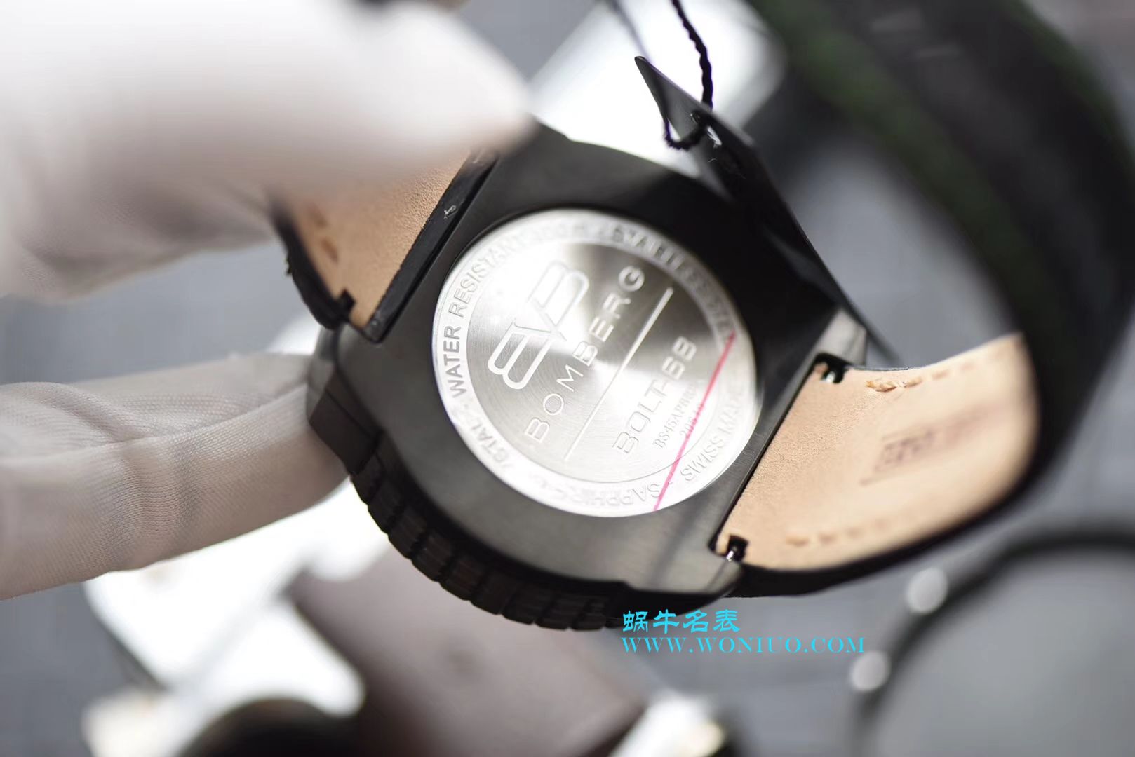 BB FACTORY 巧思之作  一表两用 奇思妙构  BBF出品BOMBERG BOLD系列腕表劲酷登场， / BB002