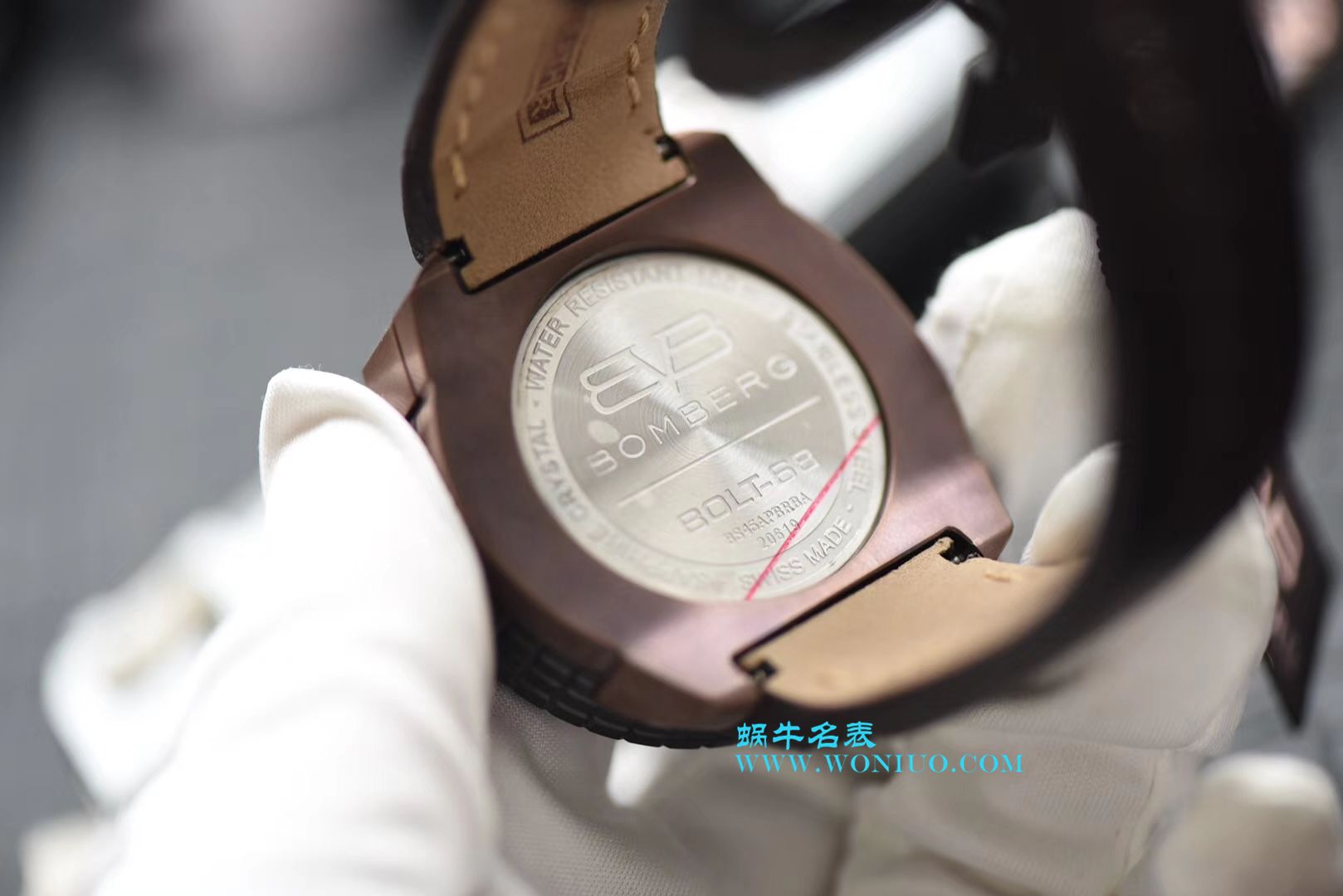 BB FACTORY 巧思之作  一表两用 奇思妙构  BBF出品BOMBERG BOLD系列腕表劲酷登场， / BB002