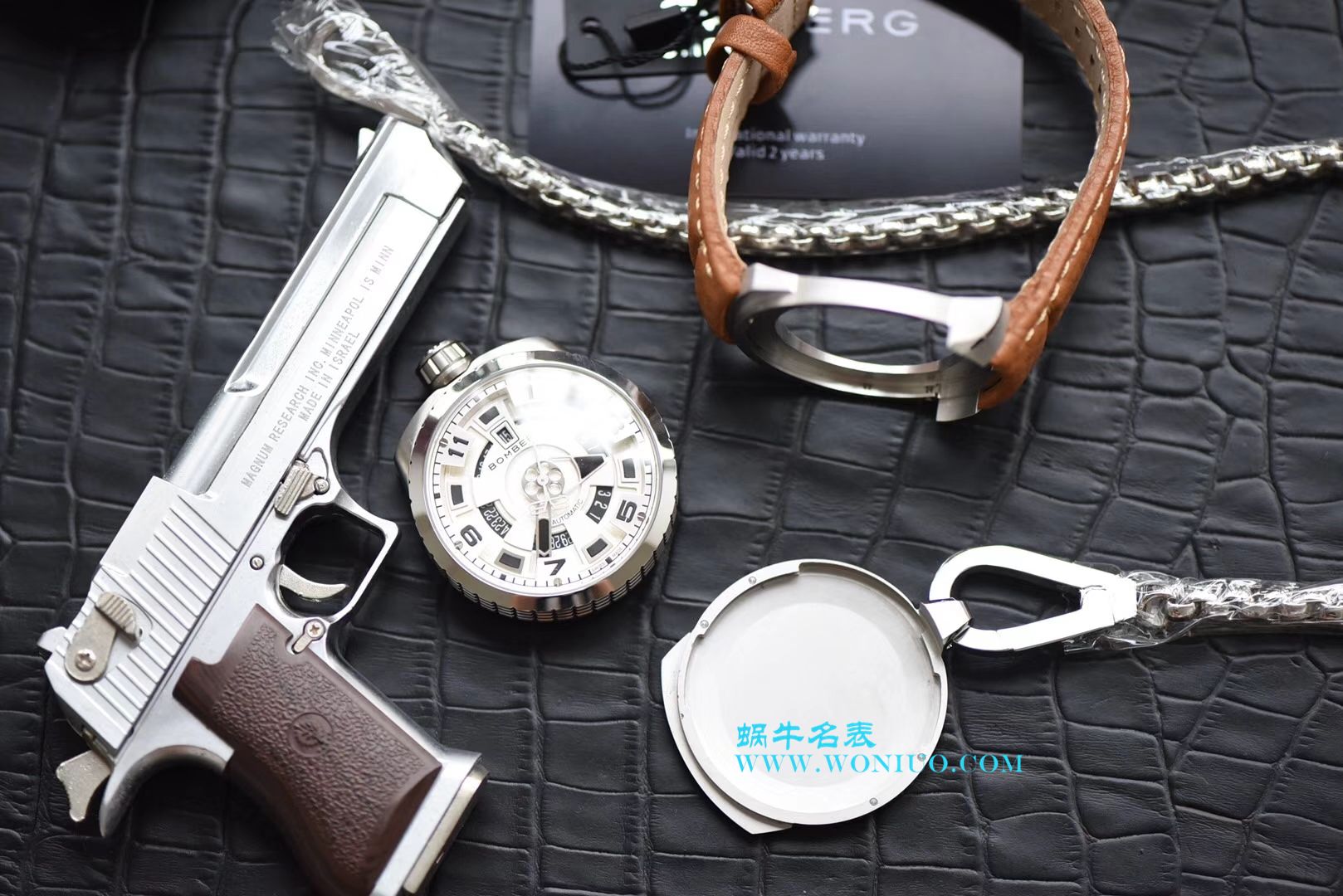 BB FACTORY 巧思之作  一表两用 奇思妙构  BBF出品BOMBERG BOLD系列腕表劲酷登场， / BB002