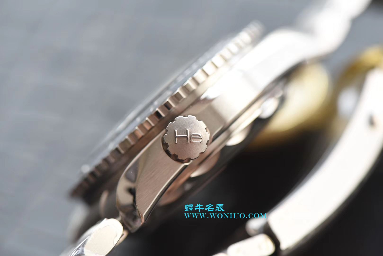   SSS  欧米茄海马海洋宇宙600米腕表系列 215.30.44.21.03.001腕表 / M350