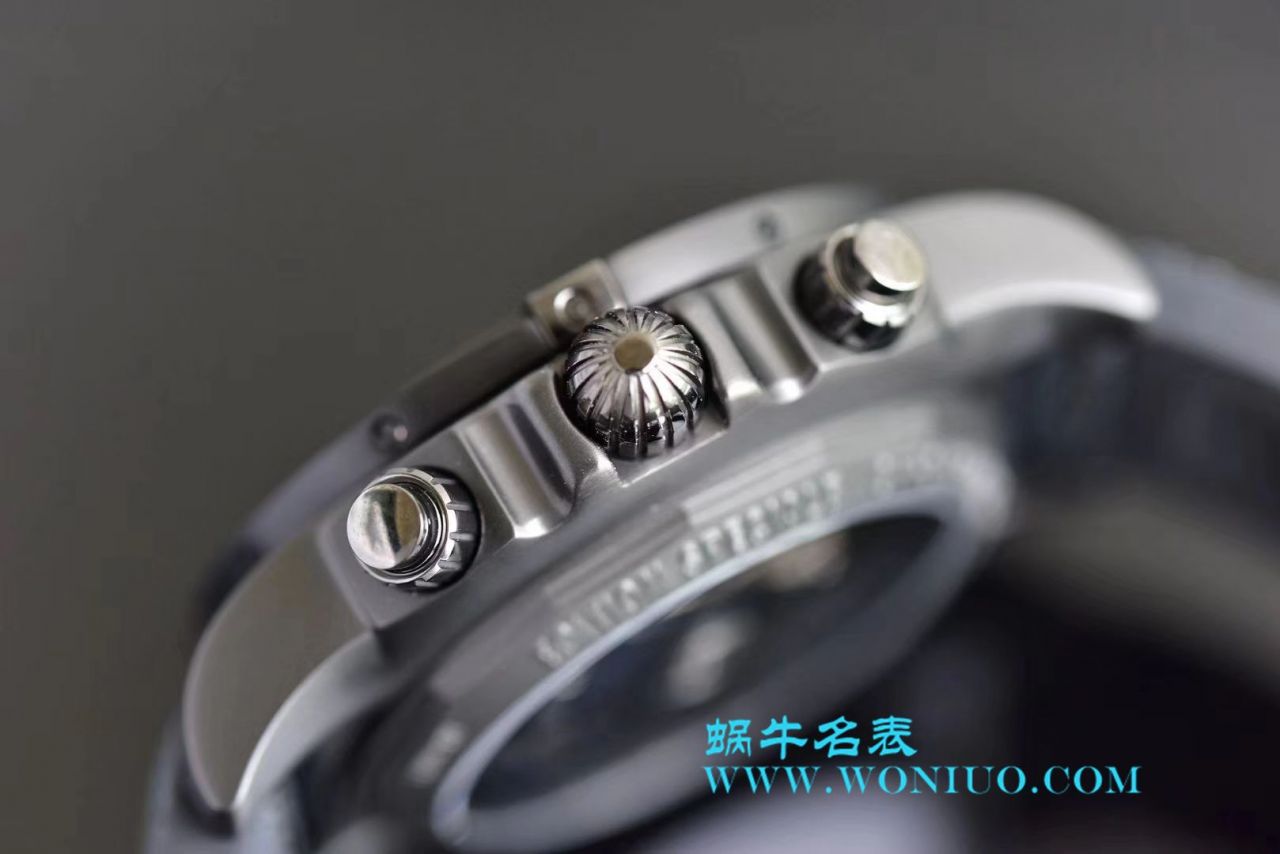 GF百年灵机械计时系列MB0111C3|BE35|253S|M20DSA.2腕表 / BL091
