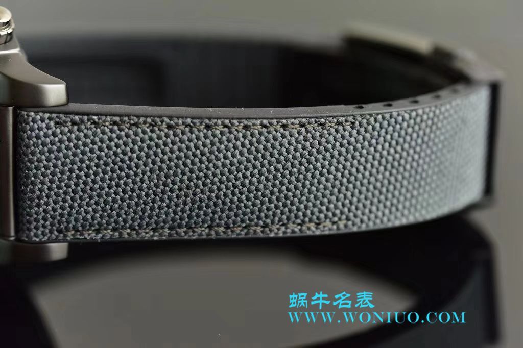 GF百年灵机械计时系列MB0111C3|BE35|253S|M20DSA.2腕表 / BL091