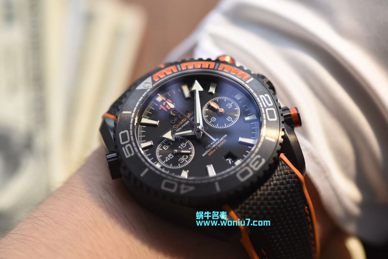 OM欧米茄海马海洋宇宙600米215.92.46.51.01.001腕表 / M319