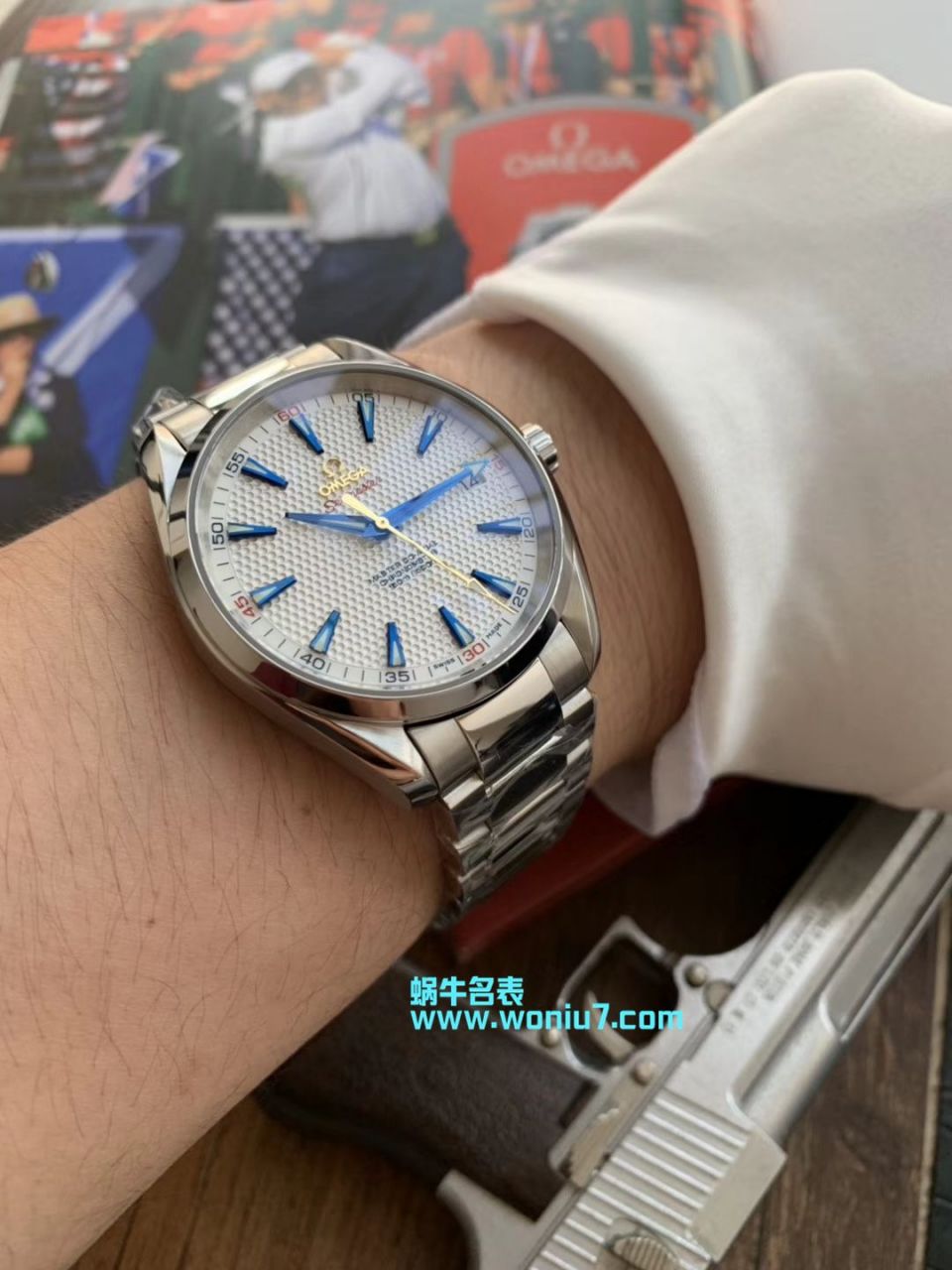   VS  欧米茄海马系列Aqua Terra“莱德杯”高尔夫231.10.42.21.02.005限量版腕表 / M358